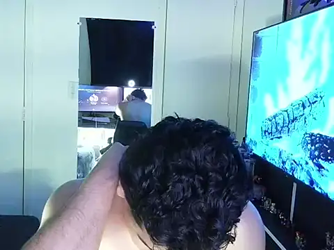 Show modela Javi_bermuzzi na web-kameri