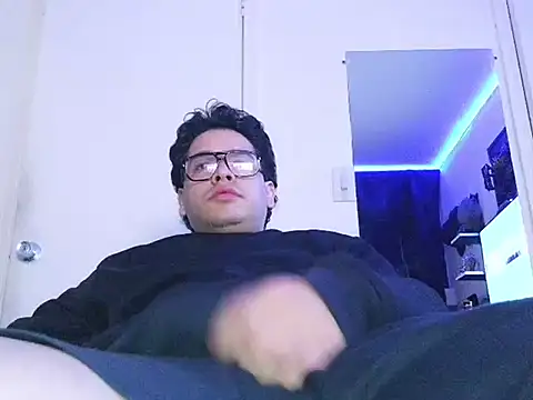 Webkamerová show Javi_bermuzzi