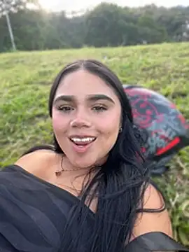 Saralove_1 Webcamshow