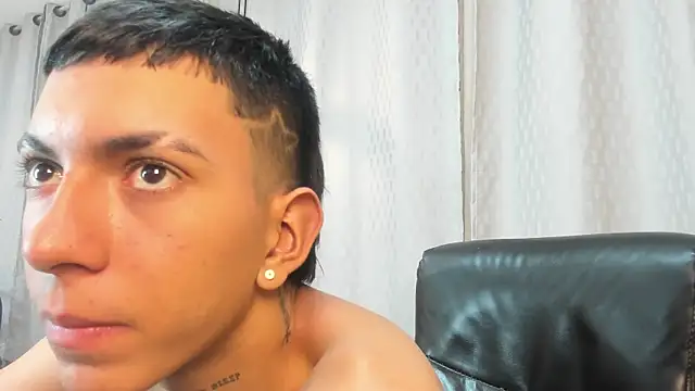 Webkamerová show Liamcoox