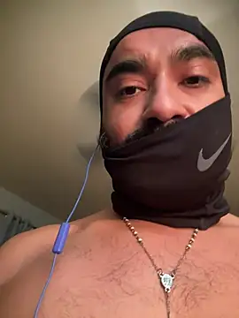 MikPapi's Webcam Show
