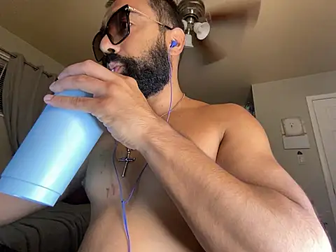 MikPapi's Webcam Show
