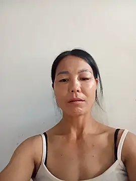 Lily-ly 在線直播表演