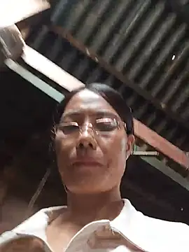 Lily-ly's Live XXX Chat