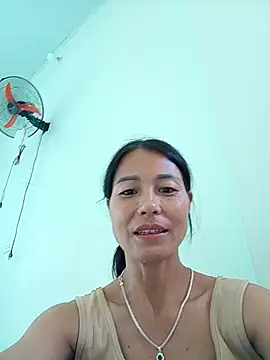 Chat +18 de Lily-ly ao vivo