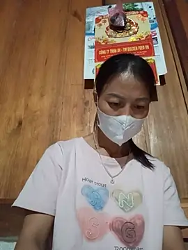 Lily-ly's Live XXX Chat