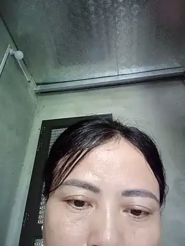 צ'אט XXX בשידור חי של Lee_bee1