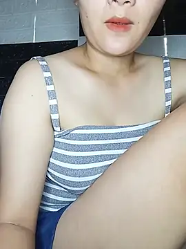 Play-squirt222 网络视讯表演