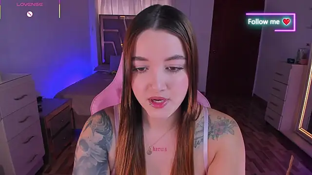 Chat XXX en directo de MiaLatina_