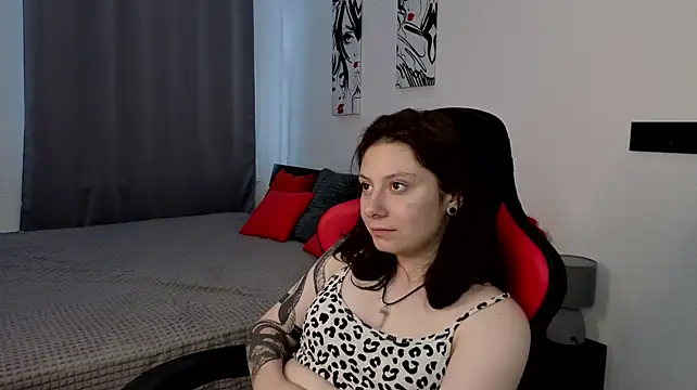 دردشة Bella_Stink الجنسية المباشرة