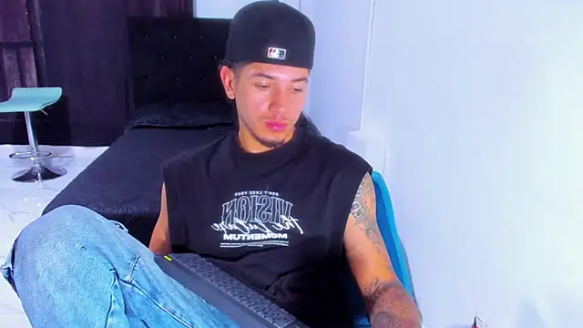 Mathiandluna333 webcam show