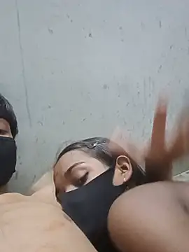 Horny_Couple-23 Adlı Modelin Web Kamerası Şovu