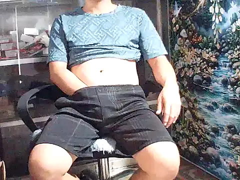 Trai-zin 在線直播表演