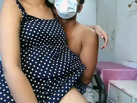 horny_prisha Adlı Modelin Web Kamerası Şovu