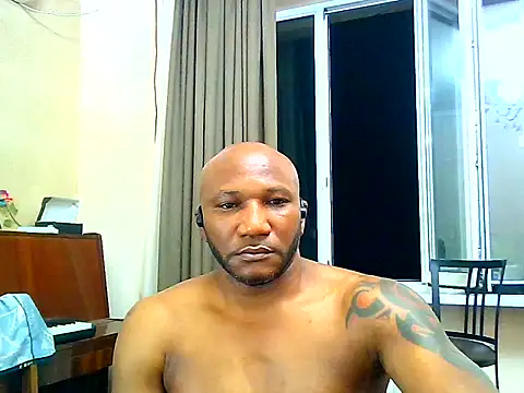 Choco_Man Show in webcam