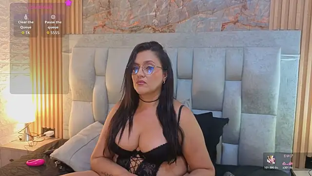 AndreinaLopezz Adlı Modelin Canlı XXX Sohbeti