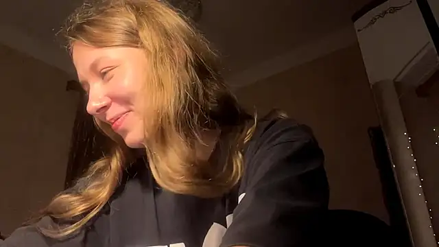 TarenOgilvien Live XXX chat