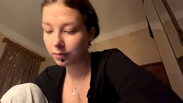 TarenOgilvie's Live Chat Room