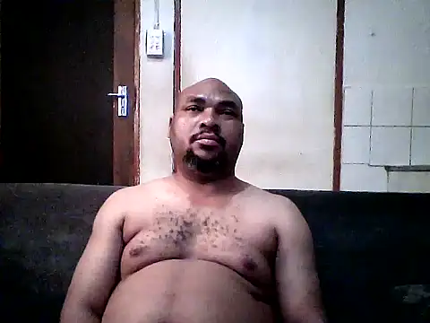 SWEETLEOn Webbikameraesitys