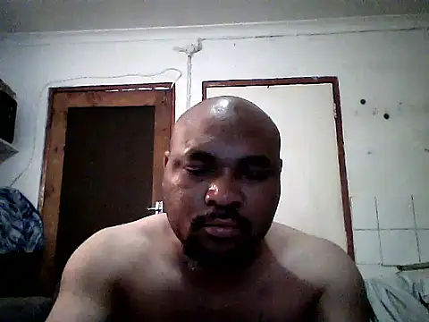 Show modela SWEETLEO na web-kameri