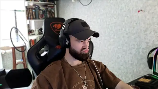 Webkamerová show _Serious_Man