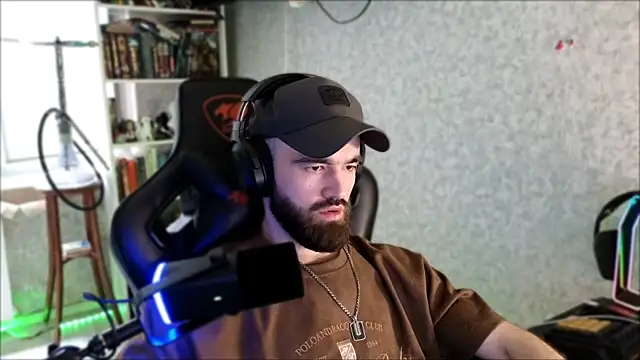 _Serious_Man Webcam-Show