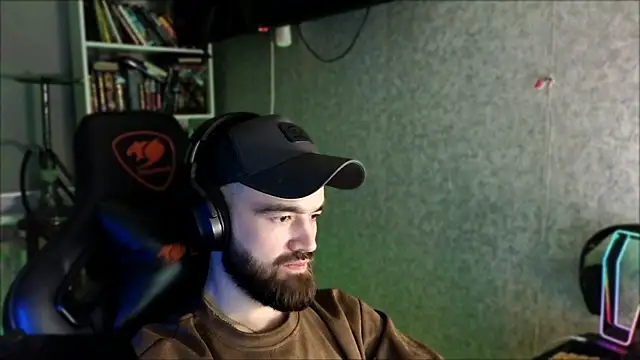 _Serious_Man webkamerás műsora