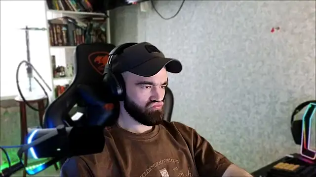 _Serious_Man Webcam-Show