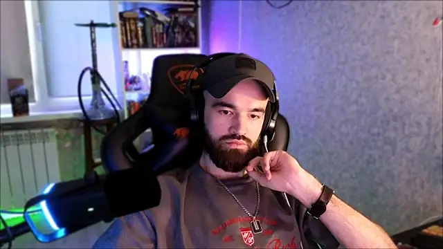 Webkamerová show _Serious_Man