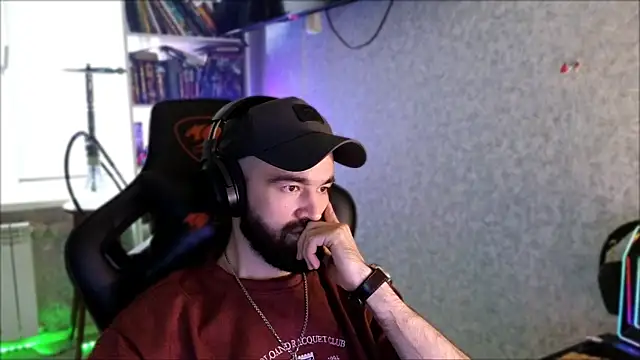 _Serious_Man webkamerás műsora