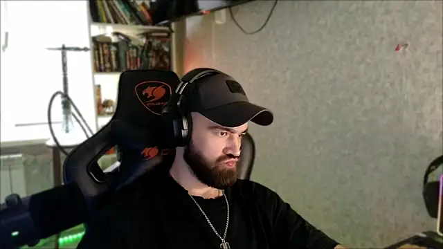 _Serious_Man Show Webcam
