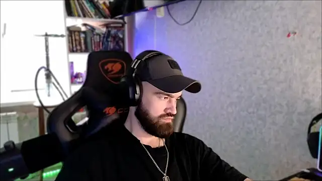 _Serious_Man Webcam-Show