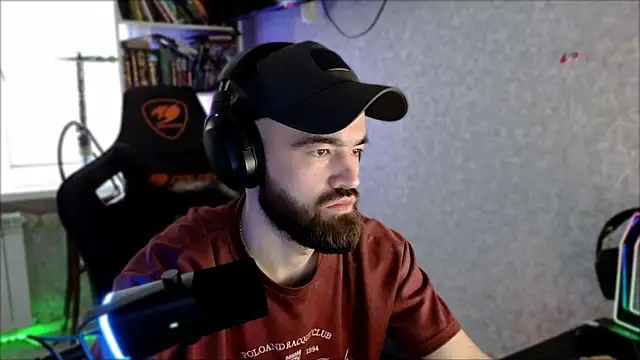 _Serious_Mann Webbikameraesitys