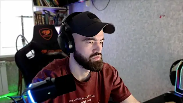 _Serious_Man Шоу с уебкамера