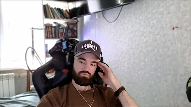 _Serious_Mann Webbikameraesitys