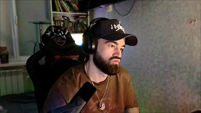 _Serious_Man Webcamshow