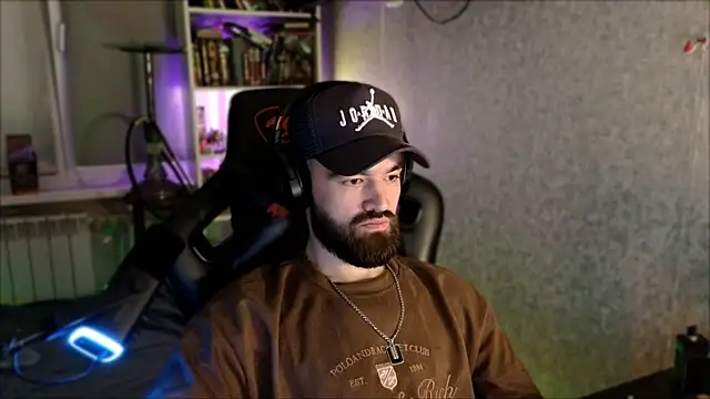_Serious_Man Webcam-Show