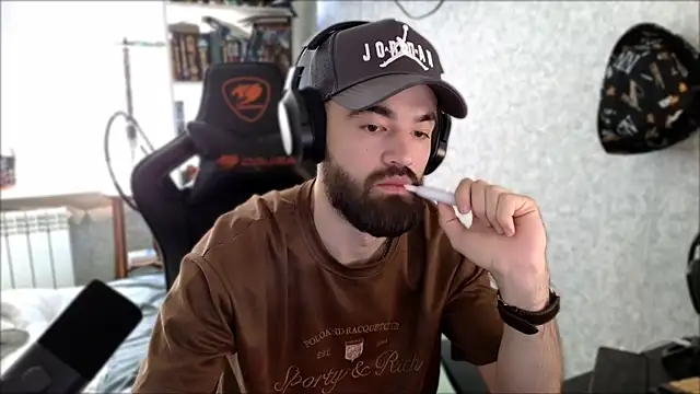 _Serious_Man Webcamshow