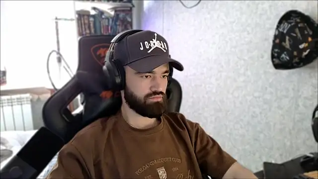 _Serious_Man webkamerás műsora