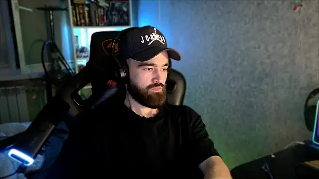 _Serious_Man Webcam-Show
