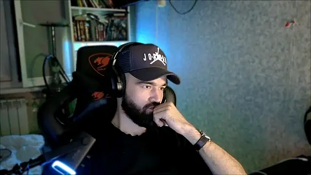 _Serious_Man webcam show