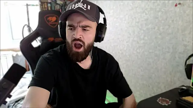_Serious_Man Webcam-Show