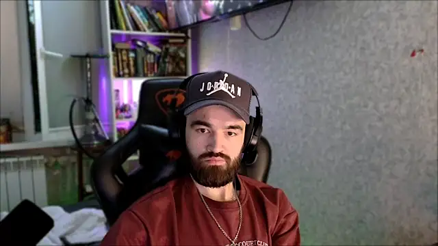 _Serious_Mann Webbikameraesitys