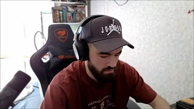 _Serious_Man Webcam-Show