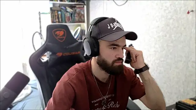Webkamerová show _Serious_Man