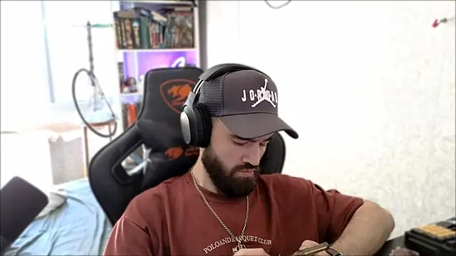 Webkamerová show _Serious_Man