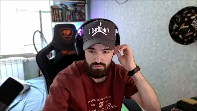 _Serious_Man Webcam-Show