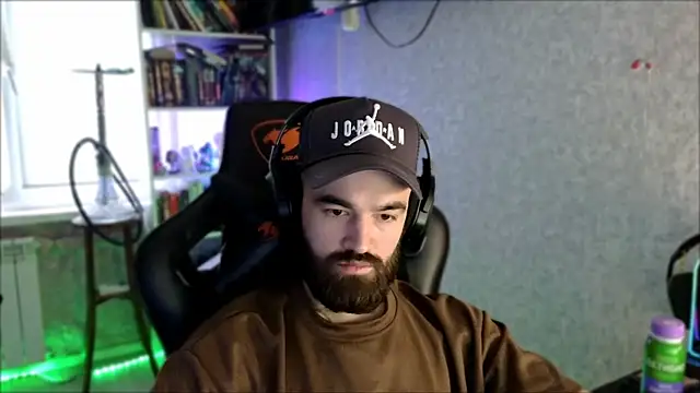 Webkamerová show _Serious_Man