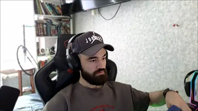 _Serious_Man Webcam-Show