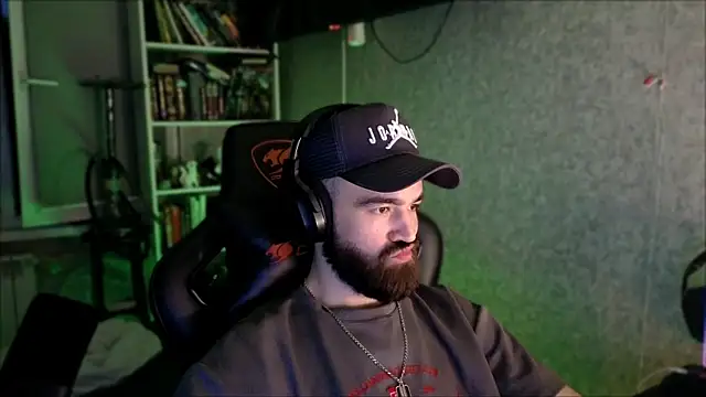 _Serious_Man Show Webcam